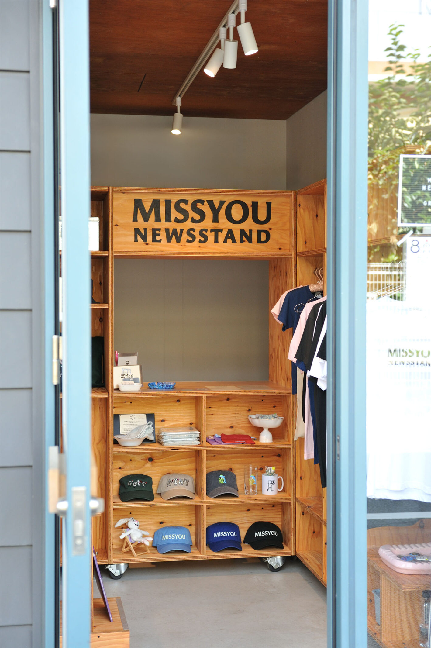 MISSYOU NEWSSTAND